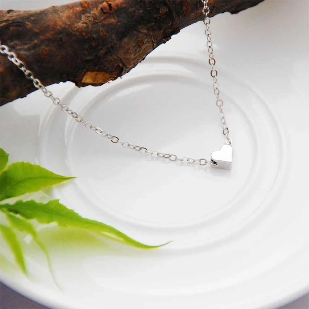Silver Dainty Heart Necklace Choker A22 - Picture 3 of 3